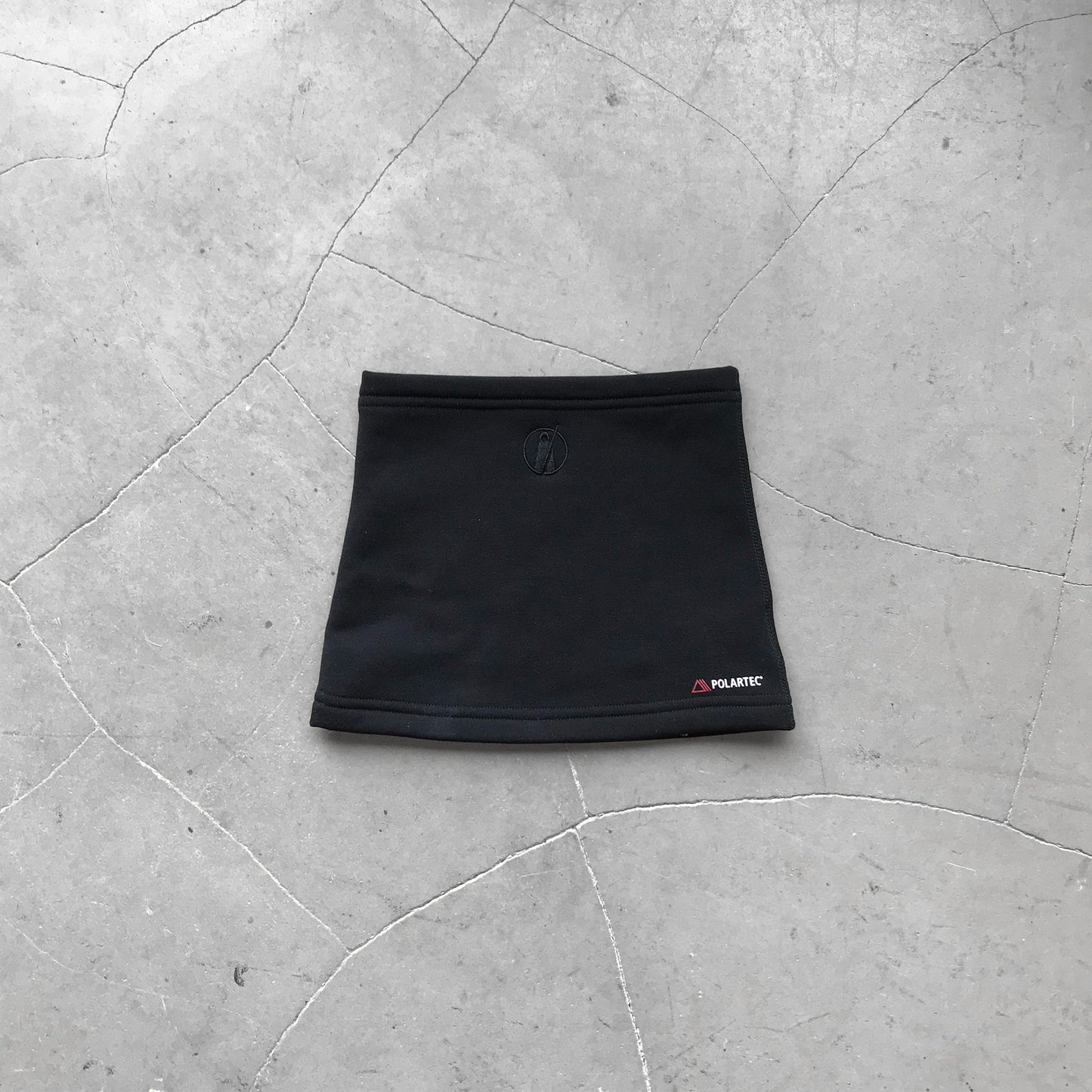 Tilak Dagger Neck Warmer